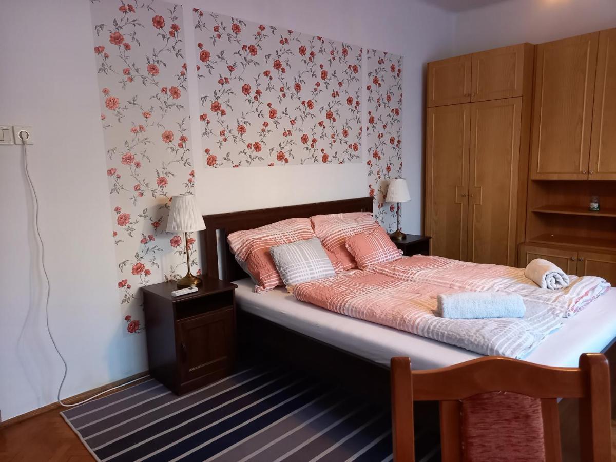 Clara Apartman Keszthely Exterior photo